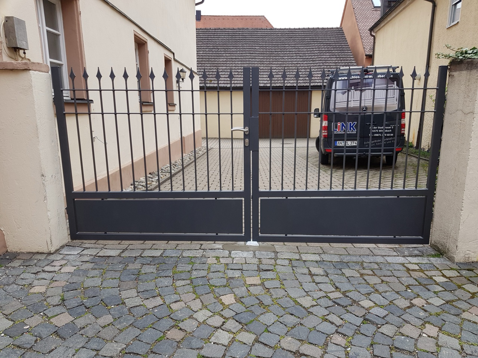 Metall Gartenzaun für Einfamilienhäuser und Gärten