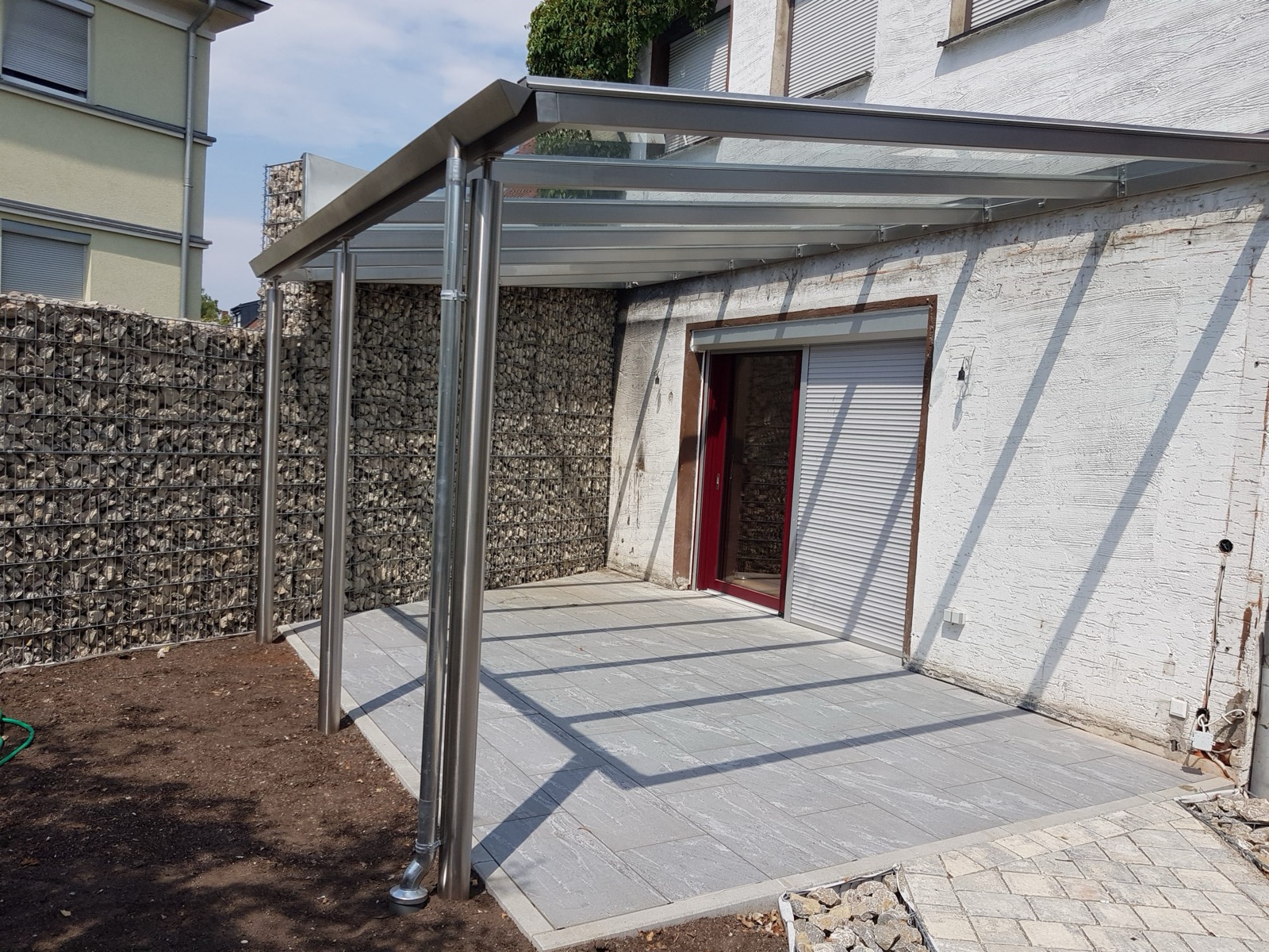 Überdachung aus Stahl für Terrasse und Balkon