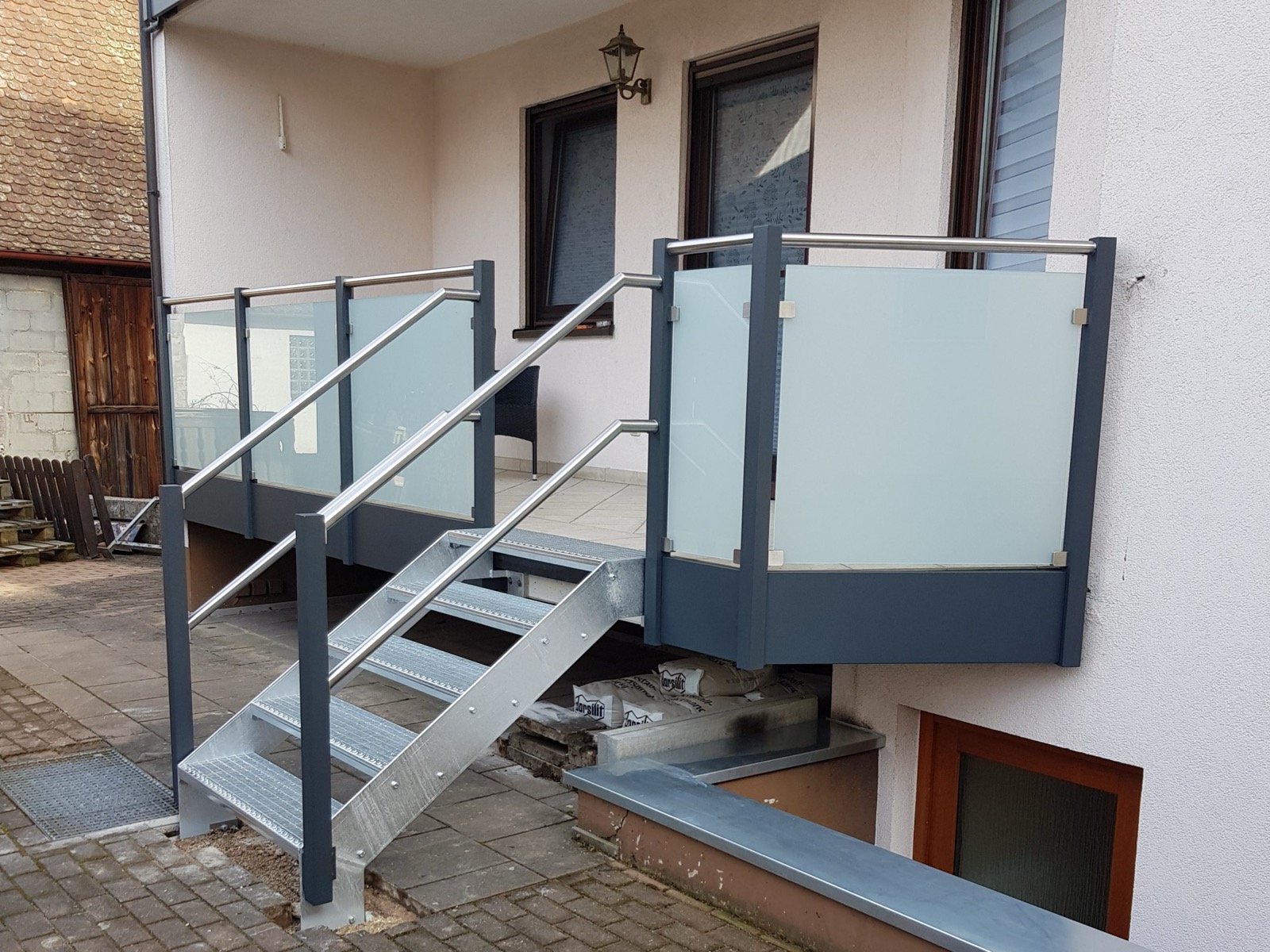 Edelstahl Geländer für Treppen mit moderner Optik